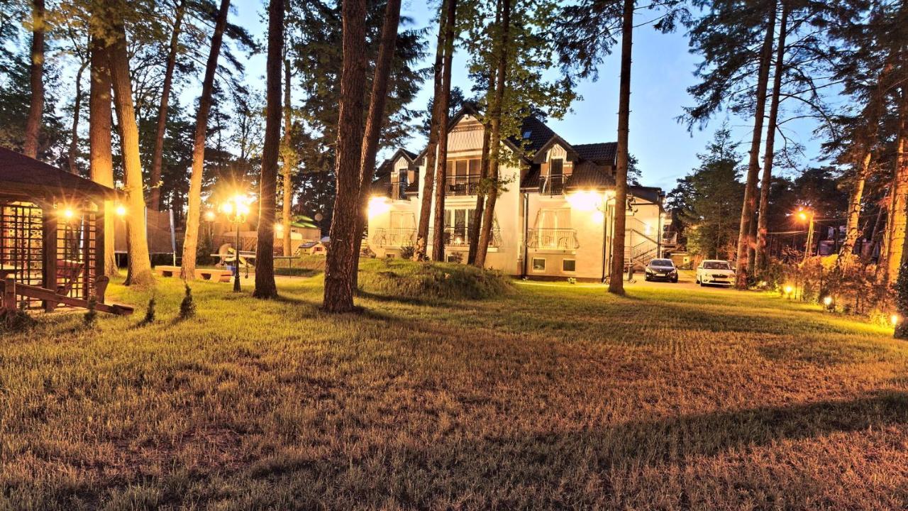 Lc Pokoje & Apartamenty Pobierowo Esterno foto