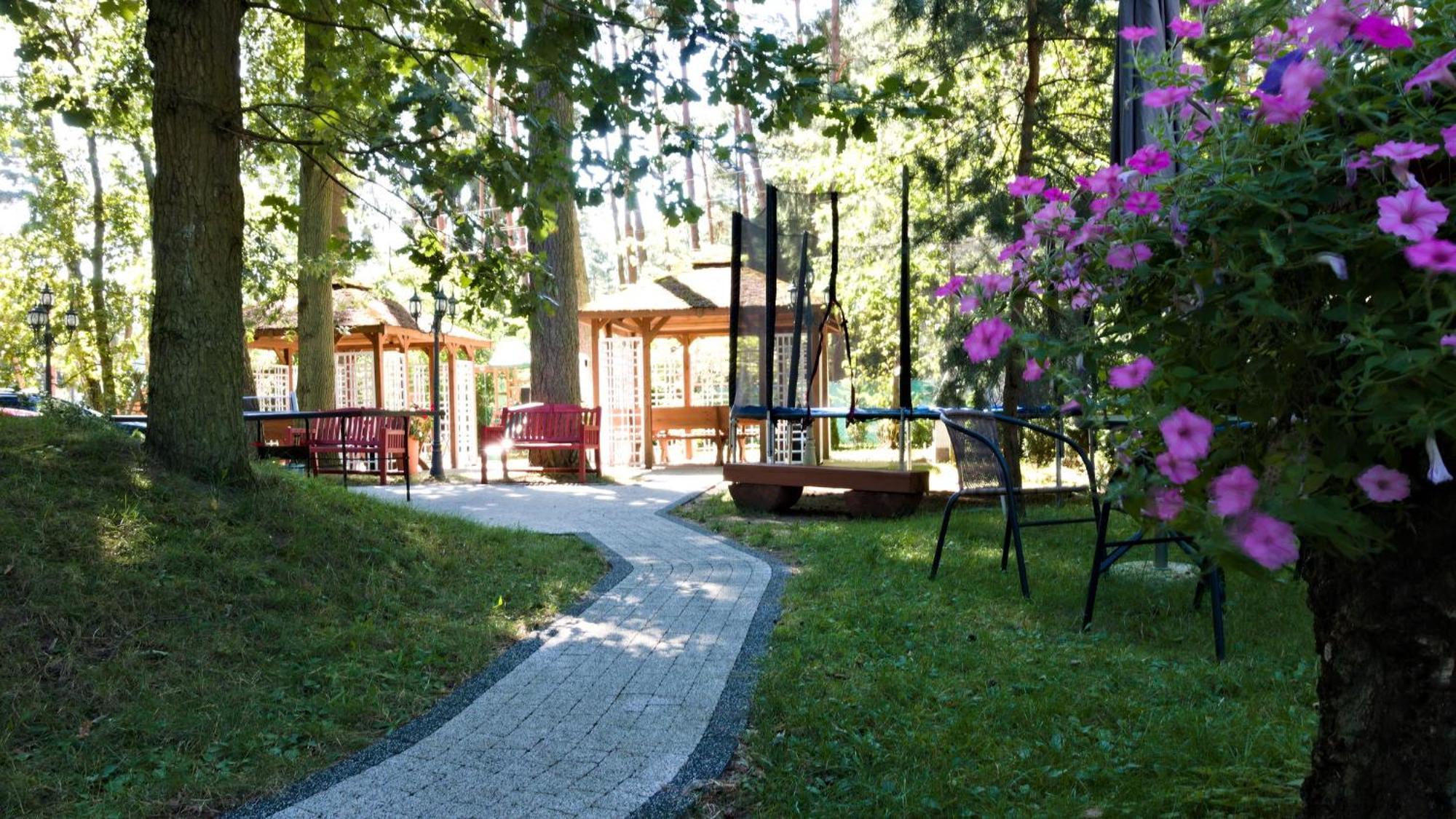 Lc Pokoje & Apartamenty Pobierowo Esterno foto