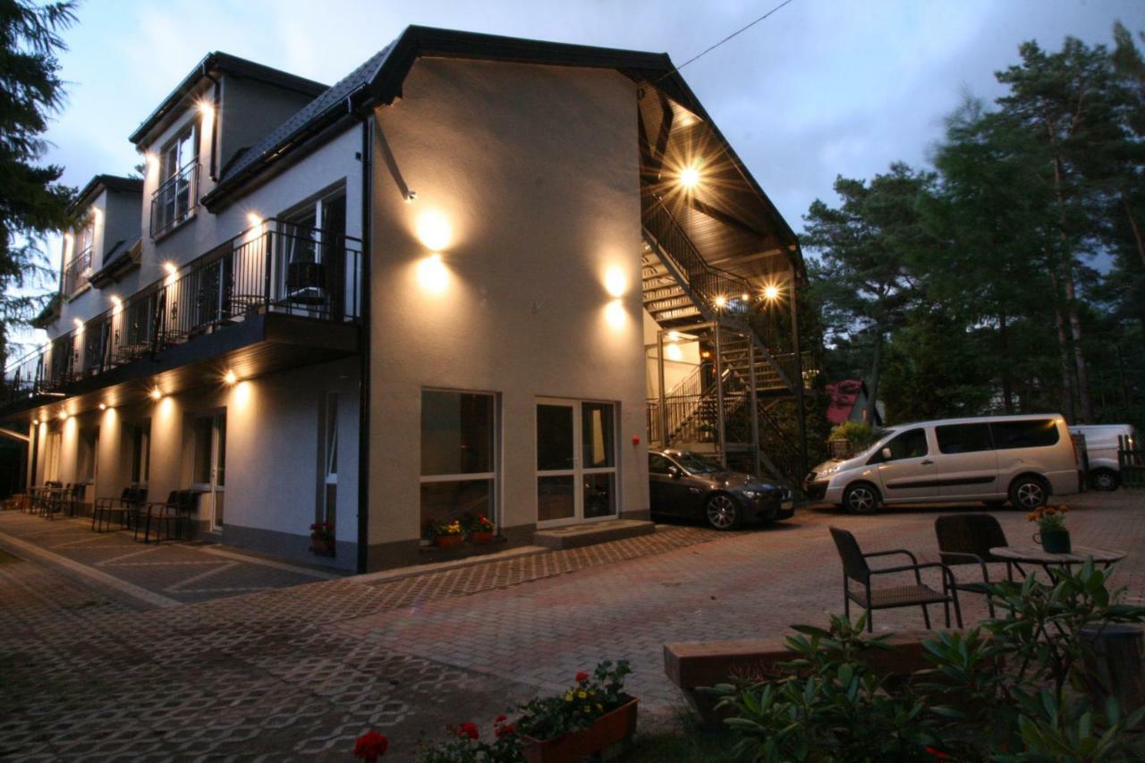 Lc Pokoje & Apartamenty Pobierowo Esterno foto